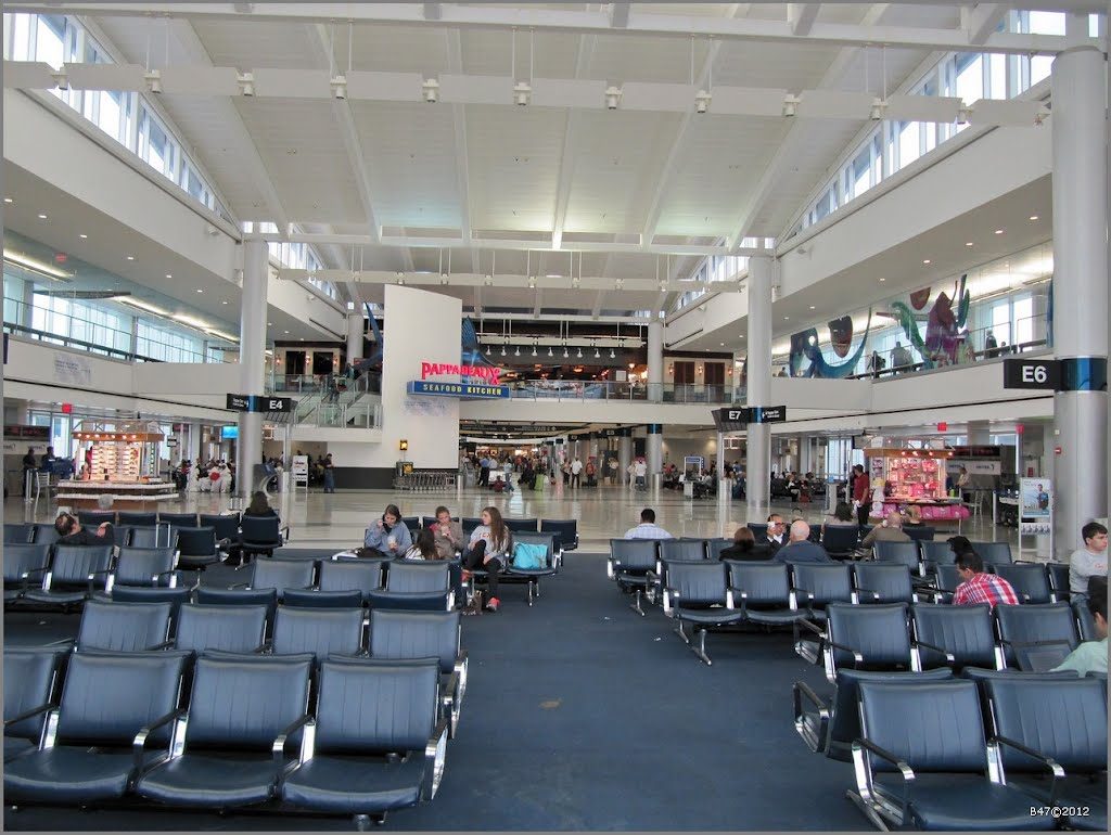 Aeropuertos de Houston reportan menos pasajeros durante el periodo de Acción de Gracias