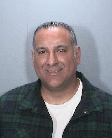 Oficial del LAPD es arrestado por mantener un pick up robó hace un año