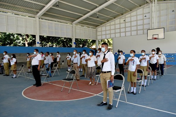 FOMILENIO II inaugura complejo educativo en La Paz