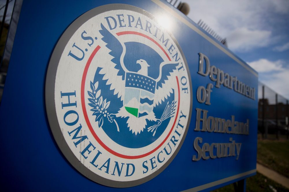 DHS amplía la flexibilidad del requisito del Formulario I-9  hasta el 31 de enero