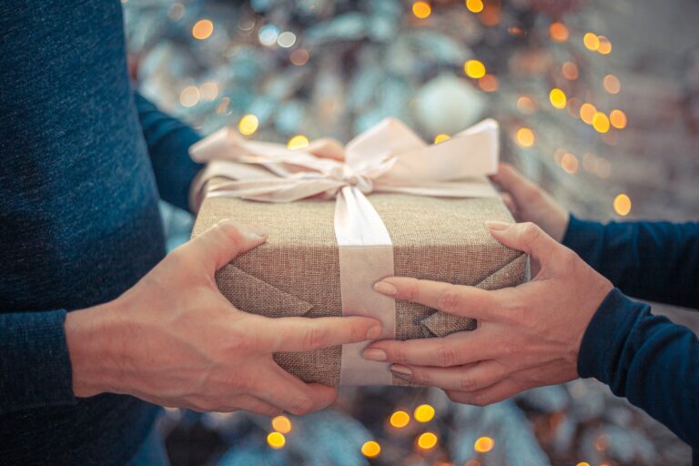 Conozca los plazos de envíos de paquetes para esta Navidad con el Servicios Postal