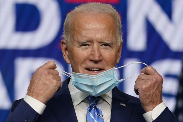 Joe Biden pedirá a los estadounidenses 100 días de mascarilla