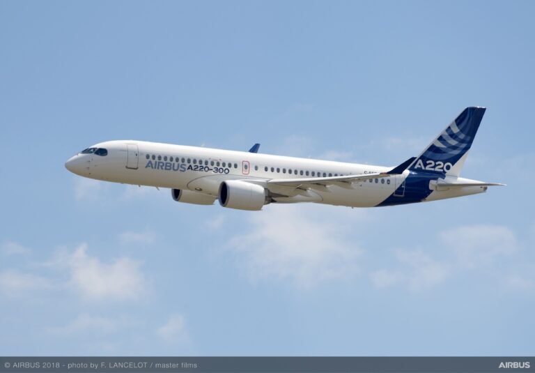 JetBlue presenta su nuevo Airbus A220-300