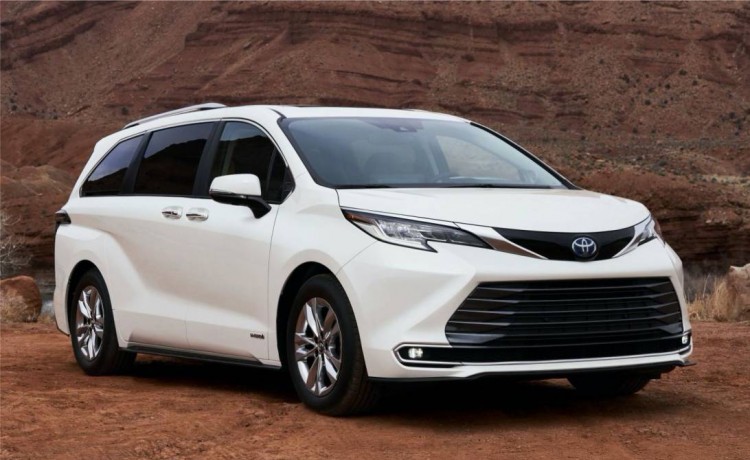 «La Vida Sienna» celebra los momentos espontáneos de la vida es la nueva campaña de Toyota