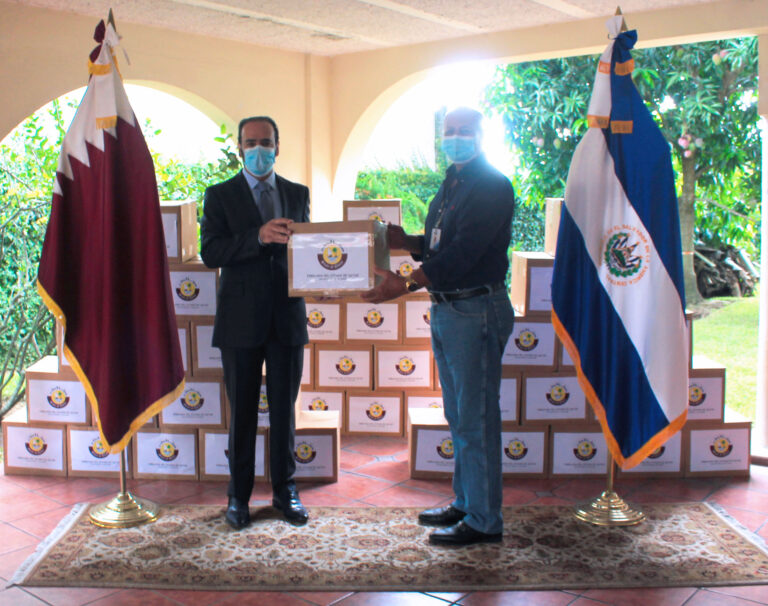 Embajada de Qatar en El Salvador realiza donativo a comunidades afectadas por la pandemia y por las tormentas