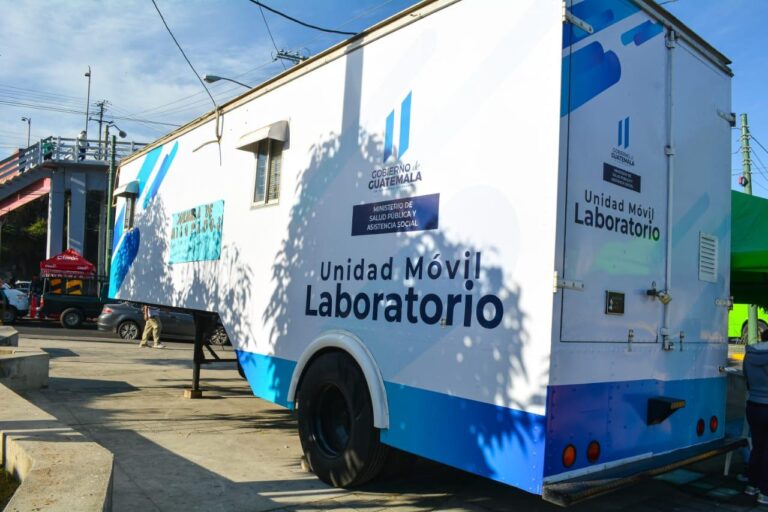 Laboratorios móviles llegan a puntos estratégicos de la ciudad capital y Villa Nueva