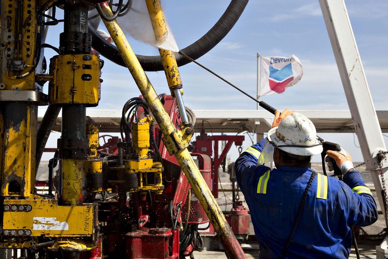 Texas prohíbe las exportaciones de gas natural por la ola de frío