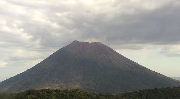 Informan actividad sísmica en el Volcán Chaparrastique
