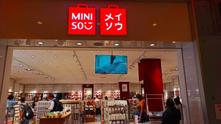 MINISO inaugura su segunda tienda en Multiplaza