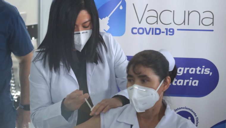 Autoridades de Salud reportan más de 83 mil personas vacunadas