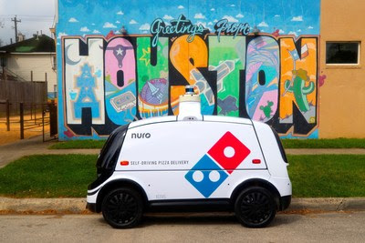 Domino’s y Nuro lanzan entrega autónoma de pizza con Robot en Houston