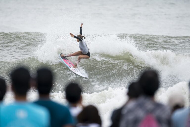 Son 257 surfistas de todo el mundo que están listos para competir en Surf City El Salvador