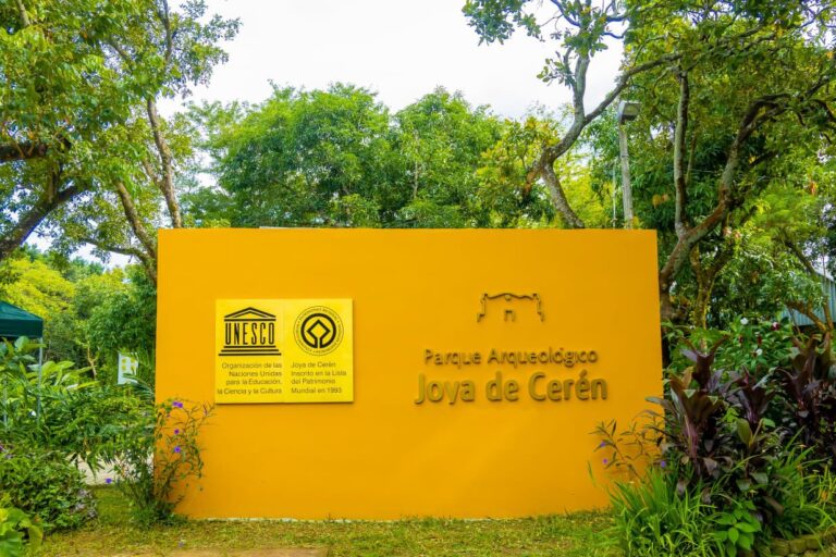 Autoridades del Ministerio de Cultura reaperturan sitio arqueológico en San Juan Opico