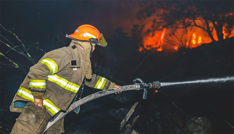 Protección Civil emite alerta roja ante la amenaza de incendios forestales