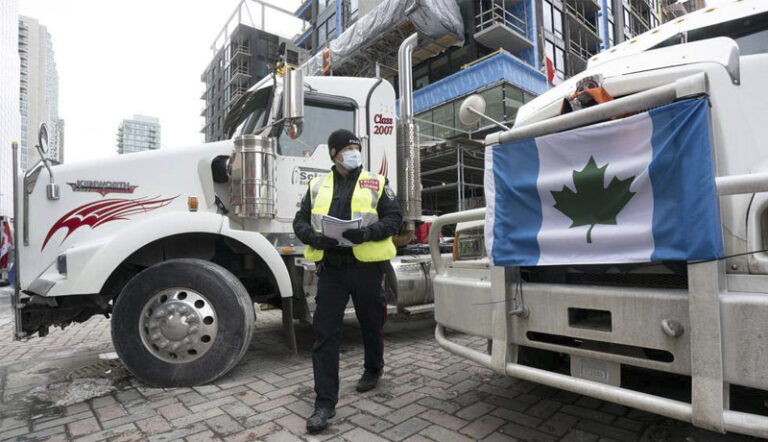 Comienza el desalojo de los bloqueos en Canadá dejando varios arrestos