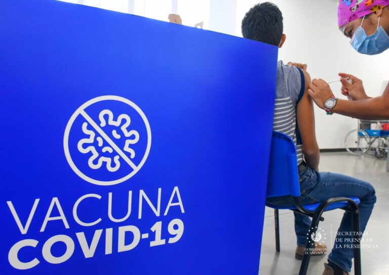 El Salvador habilita cuarta dosis de vacuna contra el covid-19