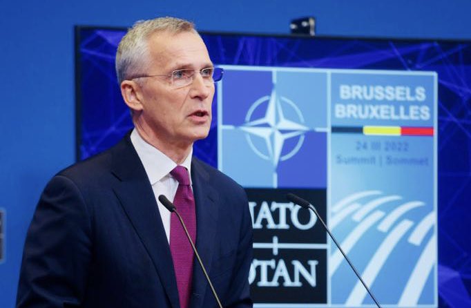La OTAN anuncia el despliegue de nuevos batallones de combate en Eslovaquia, Hungría, Rumanía y Bulgaria ante amenaza rusa