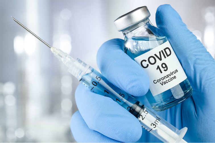 La evolución de Ómicron podría hacer necesaria la vacunación anual contra el covid-19 según experto