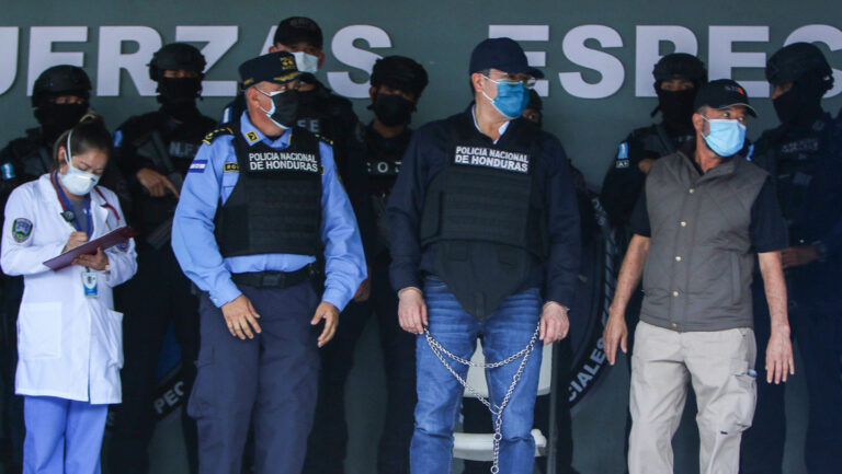 La Justicia de Honduras rechaza el recurso del expresidente Hernández contra su extradición a EEUU