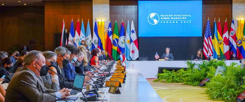 El Salvador participa en conferencia sobre migración y seguridad en Panamá