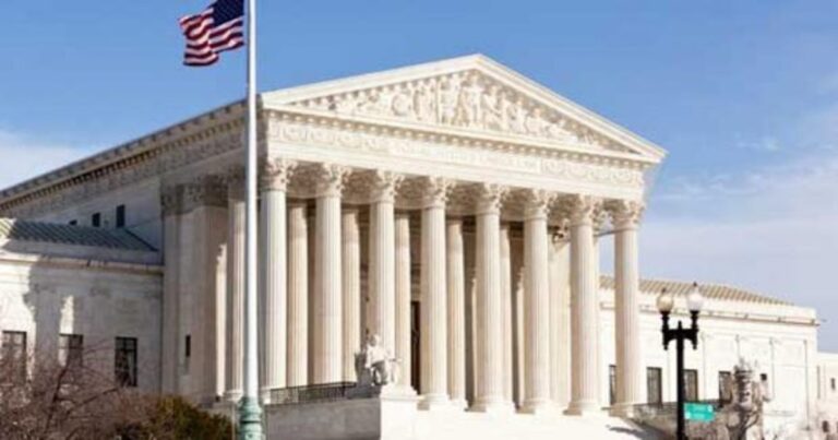 Se filtra borrador del Tribunal Supremo de EEUU que anula el fallo sobre el aborto legal