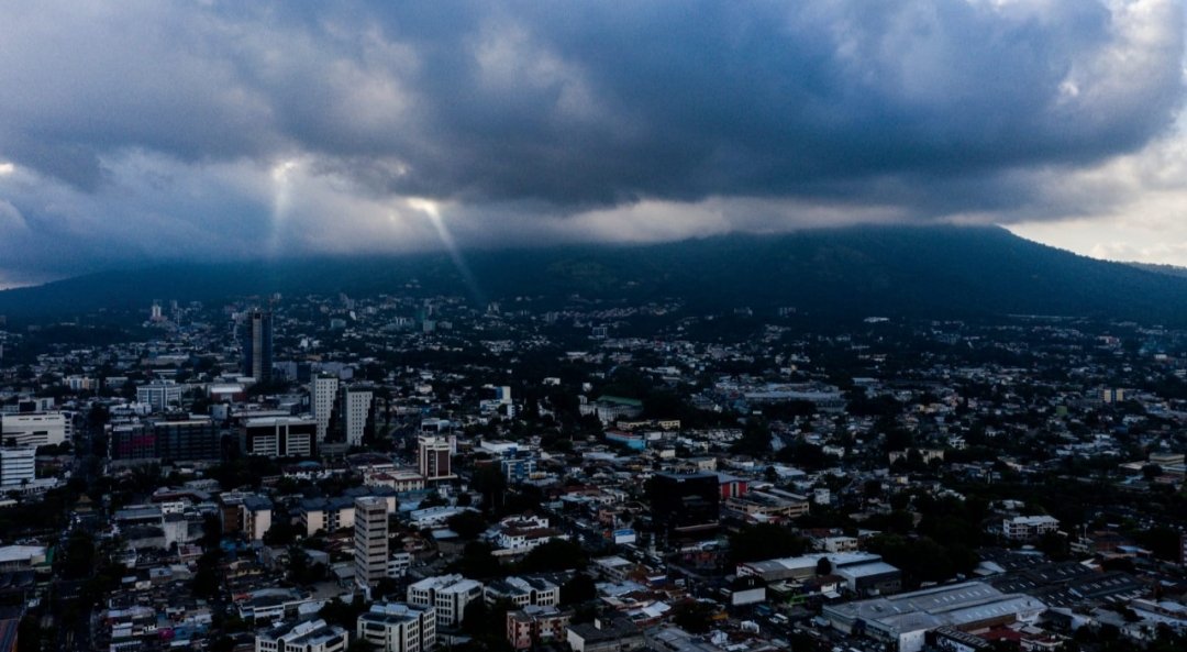 Tormenta Tropical “Blas” seguirá afectando con lluvias a El Salvador
