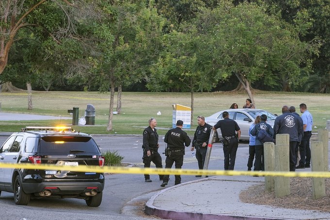 Al menos dos muertos y cinco heridos tras un tiroteo en un parque de Los Ángeles