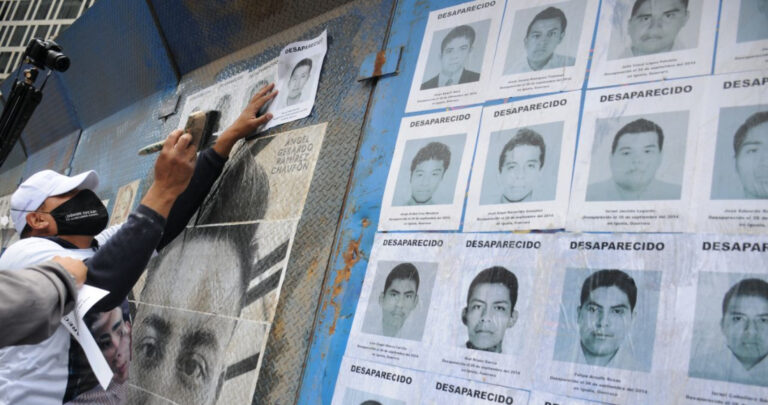 Gobierno denuncia al juez que ordenó excarcelar a 120 implicados en el caso de los estudiantes de Ayotzinapa