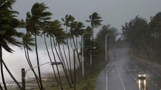 Huracán “Ian” deja sin electricidad a casi dos millones de personas en Florida