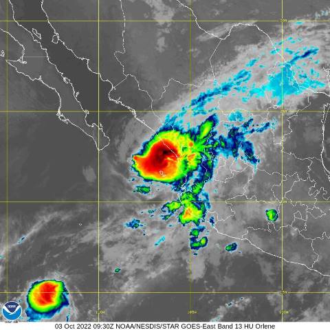 El huracán “Orlene” toma fuerza ante su llegada hacia la costa del Pacífico mexicano