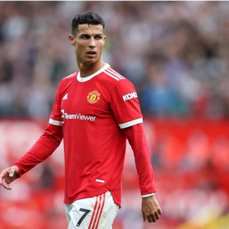 Cristiano Ronaldo fuera de la convocatoria del Manchester por su desplante ante el Tottenham