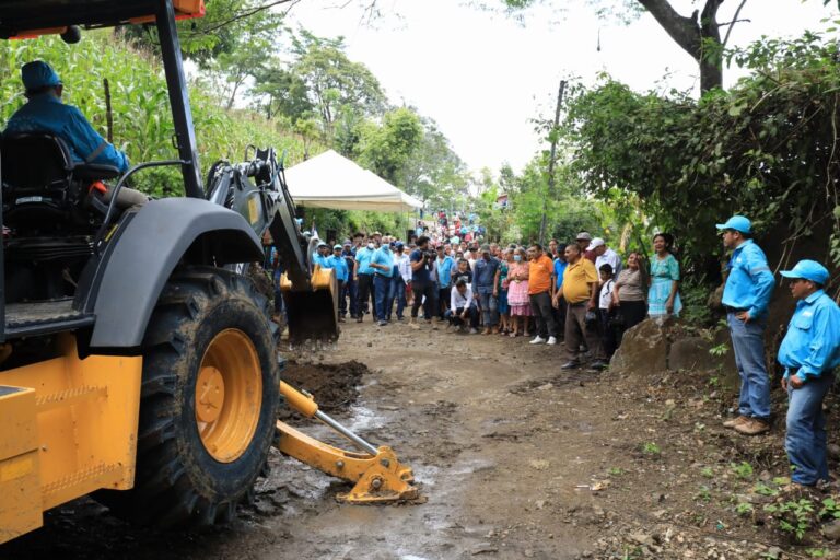 DOM beneficiará a más de 350 familias con los trabajos de recuperación vial en San Antonio del Mosco, San Miguel