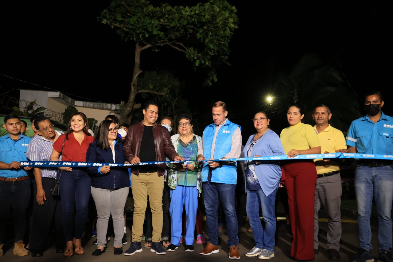 DOM entrega las obras de recuperación vial de urbanización San Antonio Las Palmeras en Santa Tecla