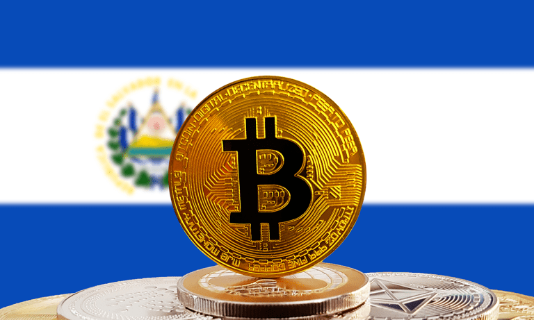 El presidente Bukele anuncia que El Salvador comprará un bitcoin al día